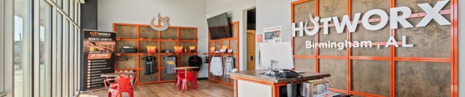 HOTWORX: Storefront signage